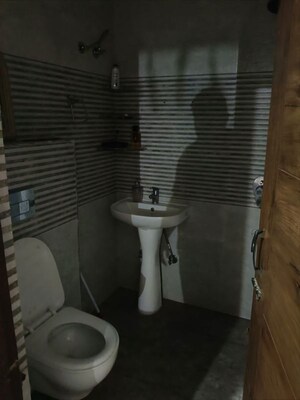 Bathroom in 2 BHK Builder Floor at Patiala Road – for Rent