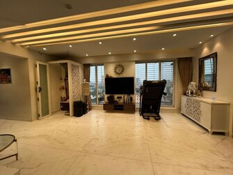 4 BHK + Basement Apartment For Rent in Eskay Itus Apartment in Andheri West, Mumbai
