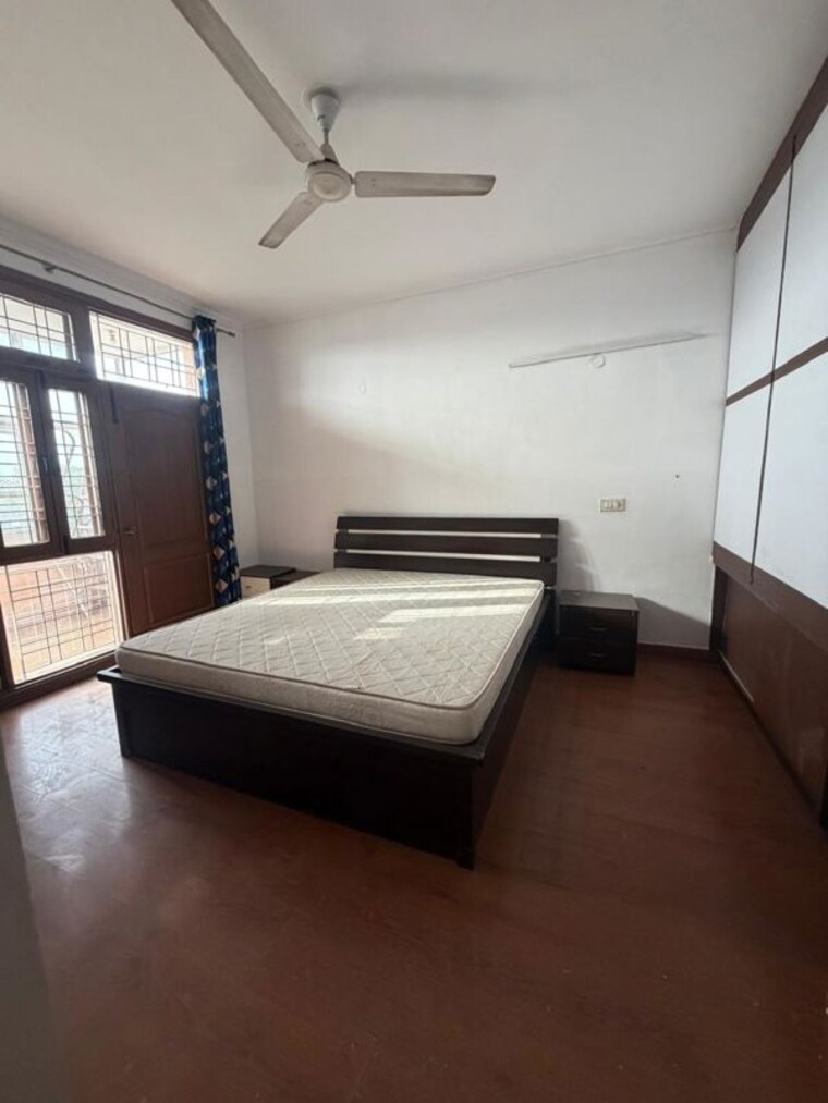 Bedroom, raheja-teachers-apartments 3 Bedroom 1570 Sq.Ft. Apartment In Sector 31 Gurgaon 10624696