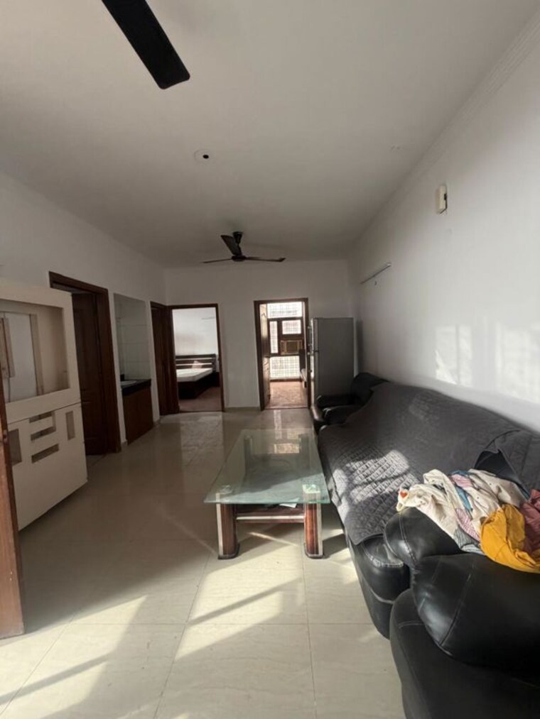 Living Room, raheja-teachers-apartments 3 Bedroom 1570 Sq.Ft. Apartment In Sector 31 Gurgaon 10624696