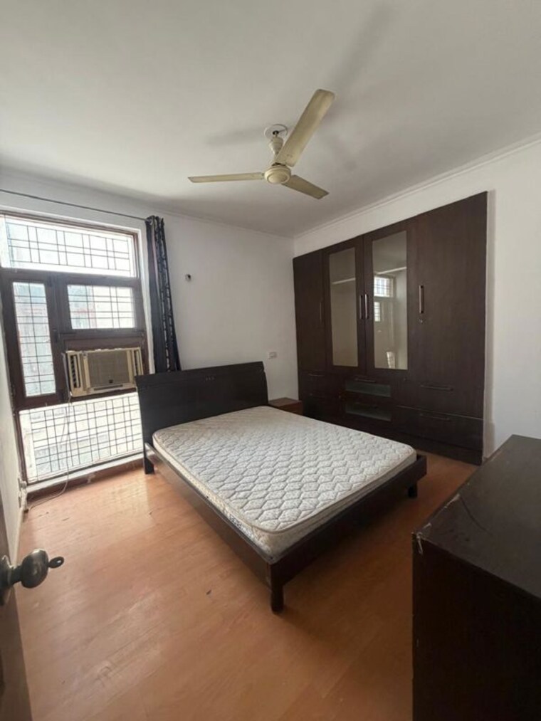 Bedroom, raheja-teachers-apartments 3 Bedroom 1570 Sq.Ft. Apartment In Sector 31 Gurgaon 10624696