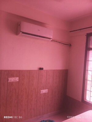 Furnished Amenities in 1 BHK Builder Floor at Vip Road – for Rent