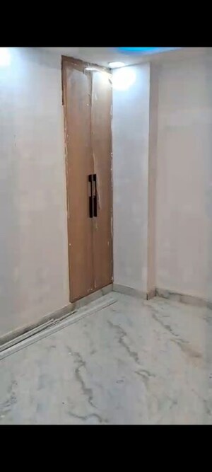 Room in 2 BHK Builder Floor at Mahavir Enclave 1 – for Sale