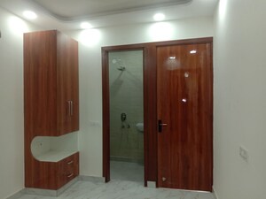 Room in 2 BHK Independent House at Dwarka Mor – for Sale