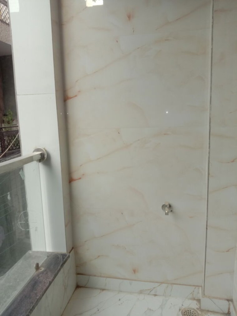 Bathroom, dwarka mor 2 Bedroom 1098 Sq.Ft. Independent House In Dwarka Mor Delhi 10540634