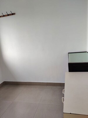 Room in 2 BHK Apartment at PRA The Lake District, Kondhwa – for Rent