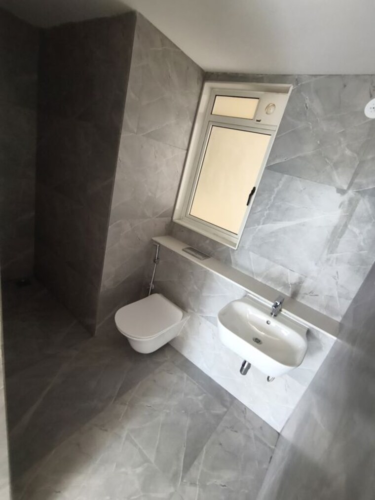 Bathroom, lodha-bella-vita 2 Bedroom 1150 Sq.Ft. Apartment In Nibm Road Pune 10624721