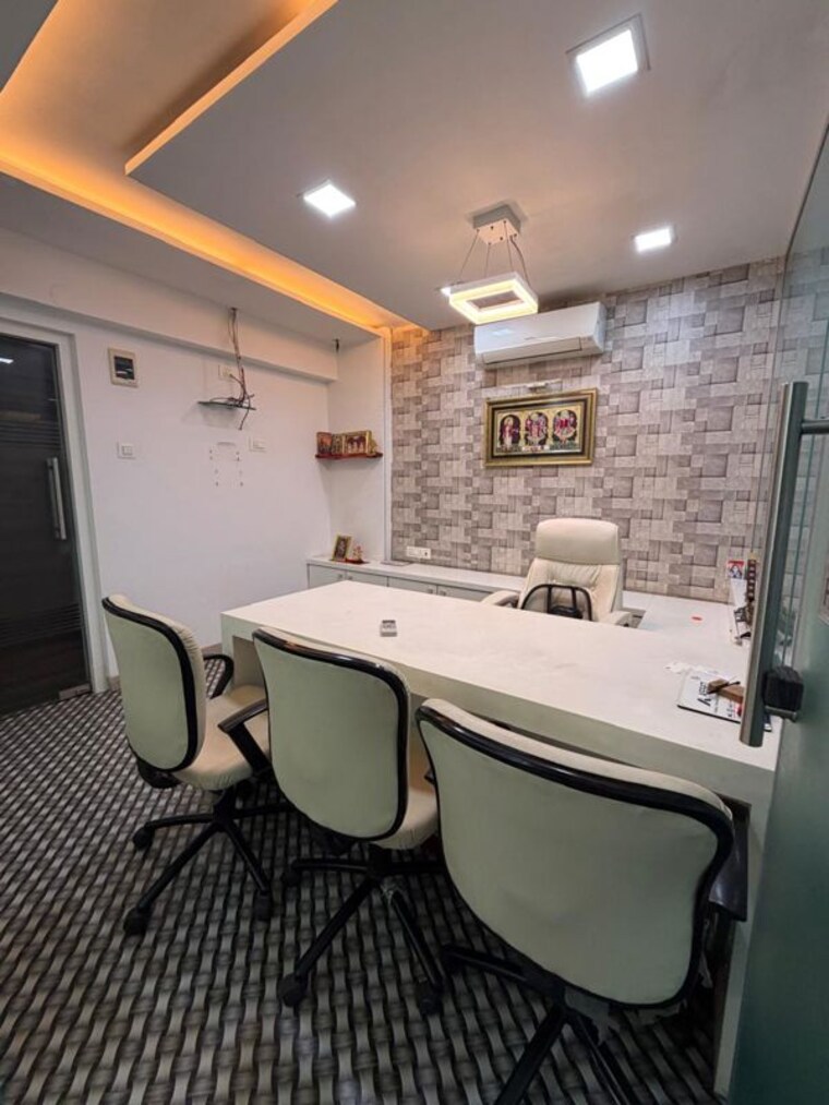 Team Area, agarwal-b2b-center Commercial Office Space 450 Sq.Ft. In Malad West Mumbai 10624723