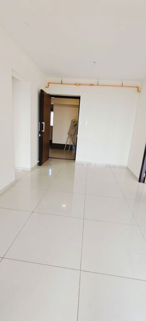 Room in 2 BHK Apartment at Chandak 34 Park Estate, Goregaon West – for Sale