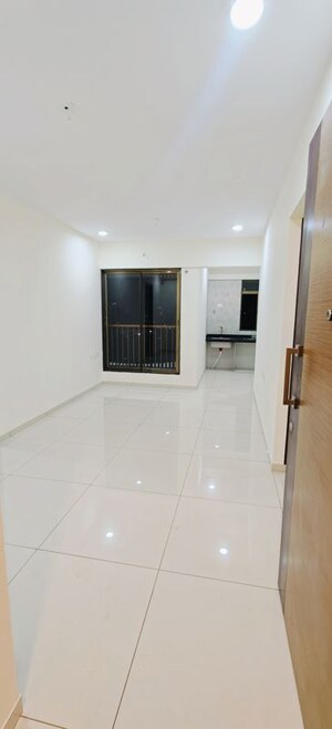 2 BHK Apartment For Sale in Chandak 34 Park Estate, Goregaon West