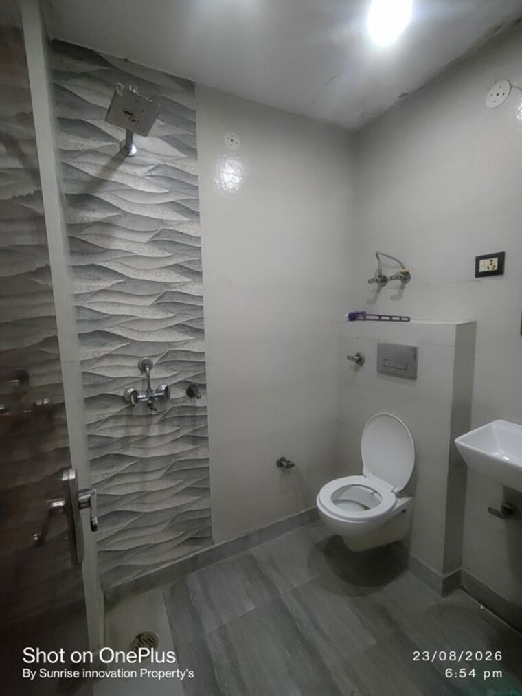 Bathroom, dwarka mor 2 Bedroom 750 Sq.Ft. Builder Floor In Dwarka Mor Delhi 10624760