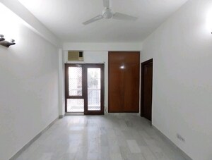 Room in 3 BHK Builder Floor at Vasant Vihar – for Rent