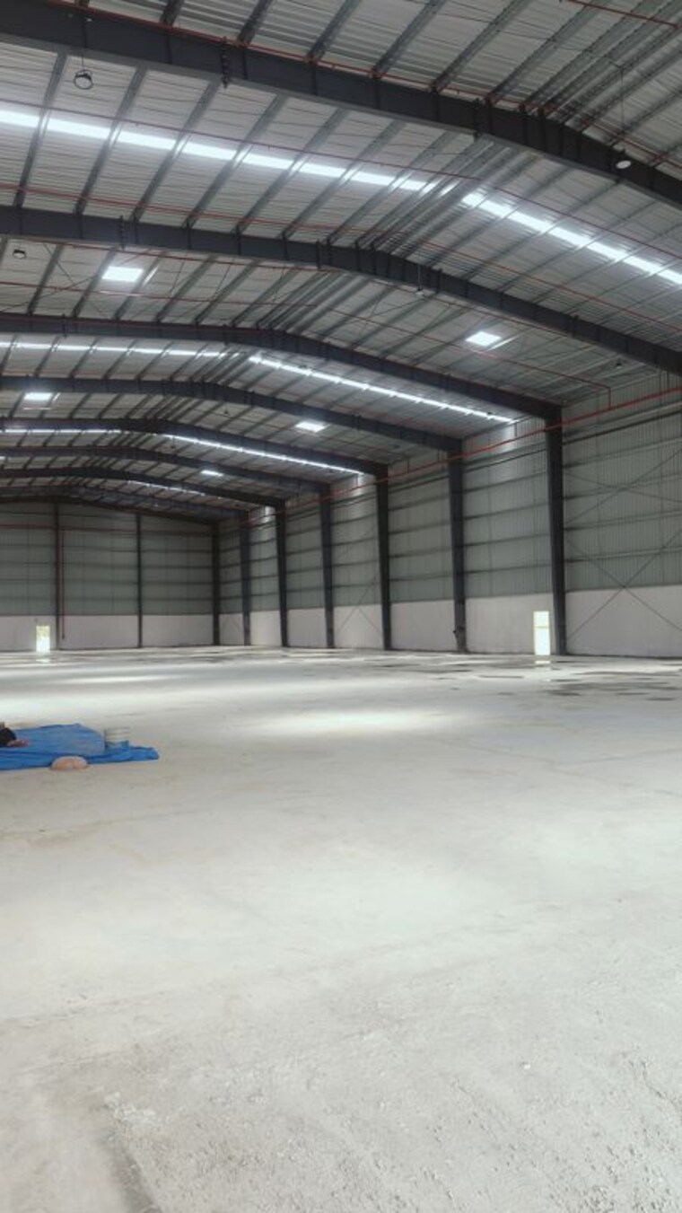 Room, nelamangala Commercial Warehouse 25000 Sq.Ft. In Nelamangala Bangalore 10624795