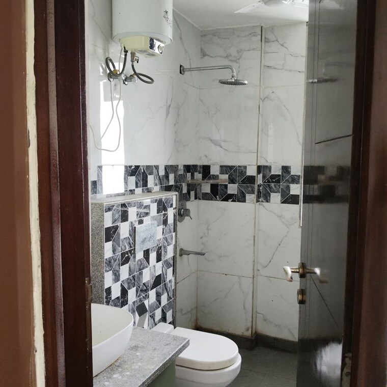 Bathroom, sector 9 2 Bedroom 1750 Sq.Ft. Builder Floor In Sector 9 Gurgaon 10624800