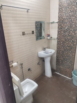 Bathroom in 2 BHK Builder Floor at Sector 46 – for Rent