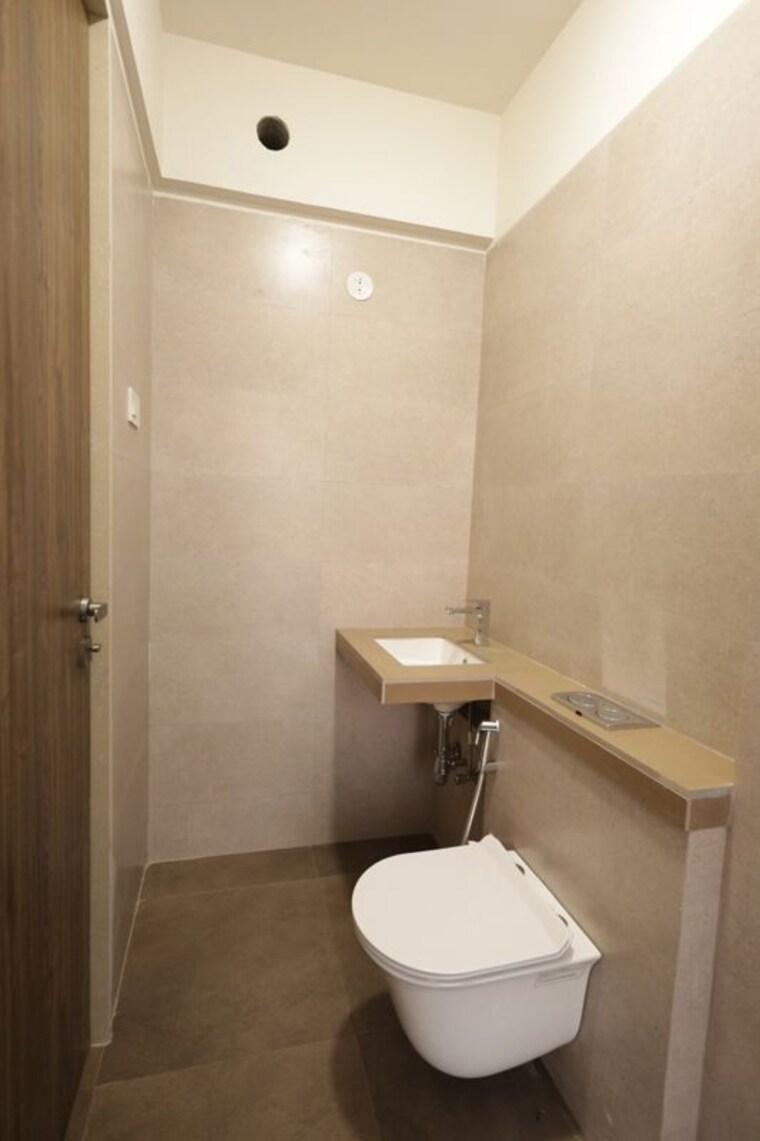 Bathroom, sunteck-city-avenue-1 2 Bedroom 923 Sq.Ft. Apartment In Goregaon West Mumbai 10624804
