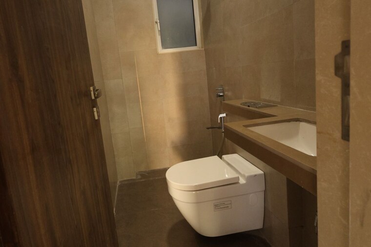 Bathroom, sunteck-city-avenue-1 2 Bedroom 923 Sq.Ft. Apartment In Goregaon West Mumbai 10624804