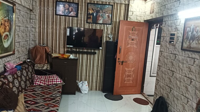 Living Room, vardhaman-shanti-nagar 2 Bedroom 525 Sq.Ft. Apartment In Mira Road East Thane 10624808