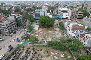 Plot Area in  Land at Baragaon – for Sale