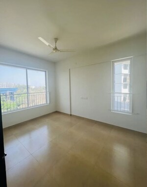 Room in 2 BHK Apartment at Mahindra Antheia, Pimpri – for Rent
