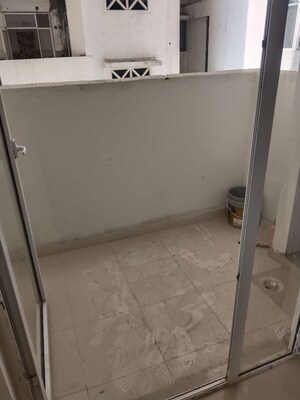 Furnished Amenities in 2.5 BHK Apartment at Prateek Grand City, Siddharth Vihar – for Sale