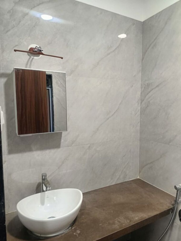 Bathroom, vishwa-bhuvan 2 Bedroom 1000 Sq.Ft. Apartment In Chembur Mumbai 10624864