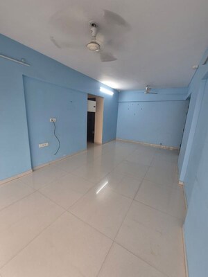Room in 2 BHK Apartment at Atharva Vaibhav, Chembur – for Rent