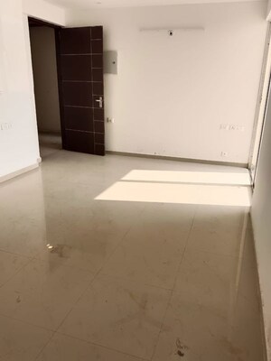 Room in 2 BHK Apartment at Prateek Grand City, Siddharth Vihar – for Rent
