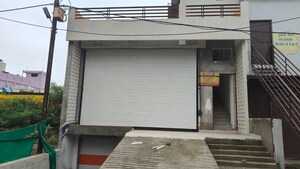  Showroom For Rent in Budhwara