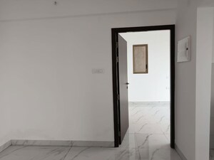 Room in 1 BHK Apartment at Raymond Ten X Habitat, Pokhran Road No Two – for Sale