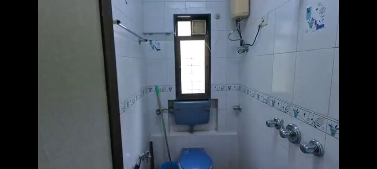 Bathroom, kalina 2 Bedroom 680 Sq.Ft. Apartment In Kalina Mumbai 10624959