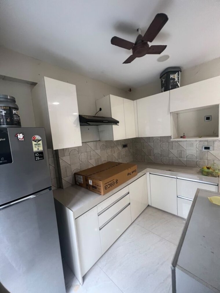 Kitchen, roha-vatika 1 Bedroom 450 Sq.Ft. Apartment In Kurla East Mumbai 10624964