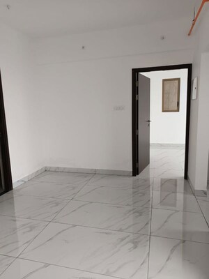 2 BHK Apartment For Rent in Raymond Ten X Habitat, Pokhran Road No Two