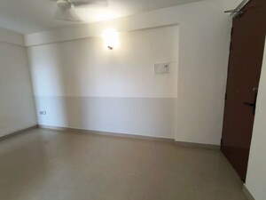 Room in 3 BHK Apartment at ROF Amaltas, Sector 92 – for Sale