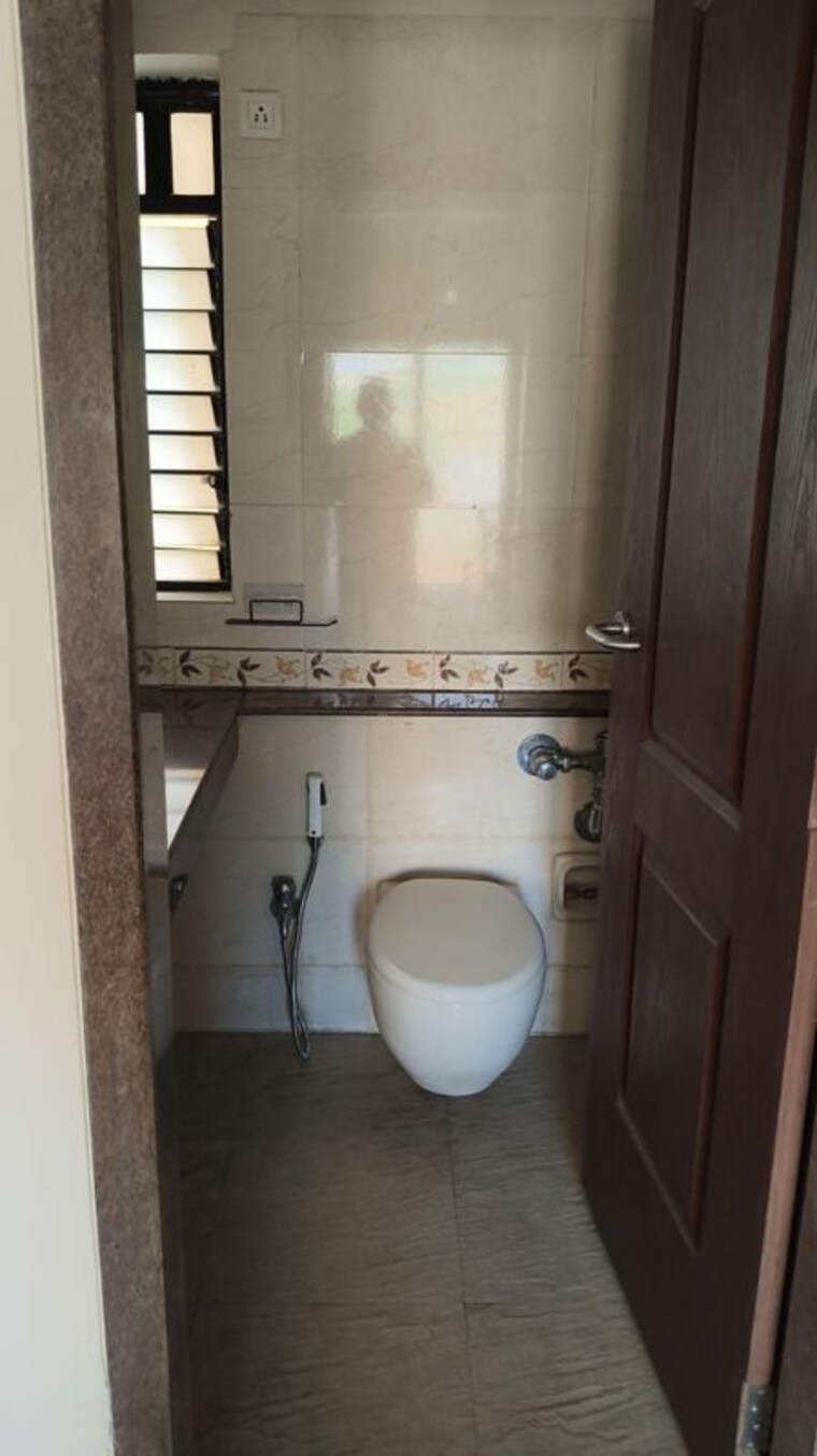 Bathroom, k-raheja-heights 2 Bedroom 735 Sq.Ft. Apartment In Malad East Mumbai 10625013