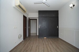 Room in 2 BHK Apartment at Godrej Oasis, Sector 88a – for Sale
