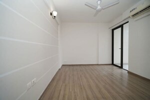 Room in 2 BHK Apartment at Godrej Oasis, Sector 88a – for Sale