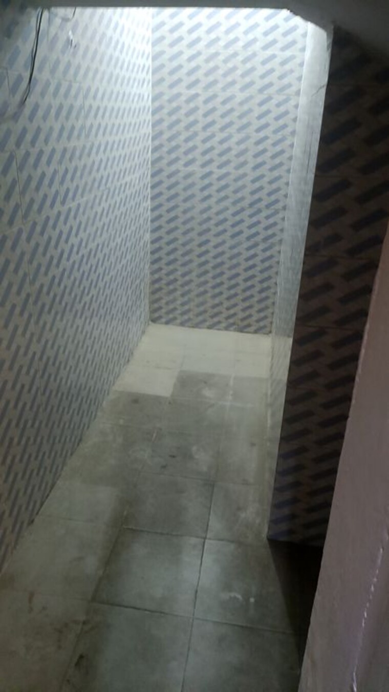 Bathroom, unitech-woodstock-floors 3 Bedroom 1550 Sq.Ft. Apartment In Sector 50 Gurgaon 10625021