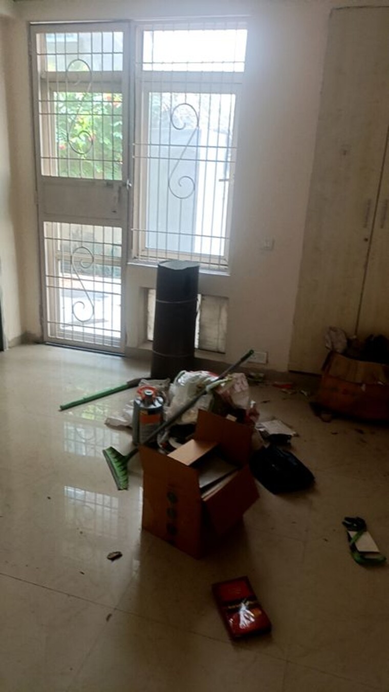 Living Room, unitech-woodstock-floors 3 Bedroom 1550 Sq.Ft. Apartment In Sector 50 Gurgaon 10625021