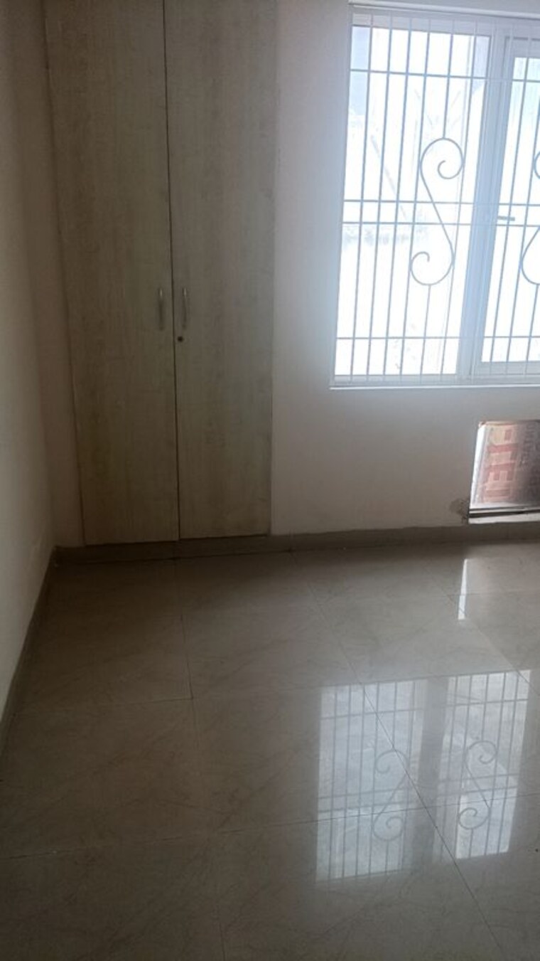 Room, unitech-woodstock-floors 3 Bedroom 1550 Sq.Ft. Apartment In Sector 50 Gurgaon 10625021