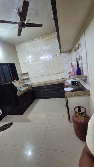 Furnished Amenities in 3 BHK Apartment at Rasta Peth – for Rent