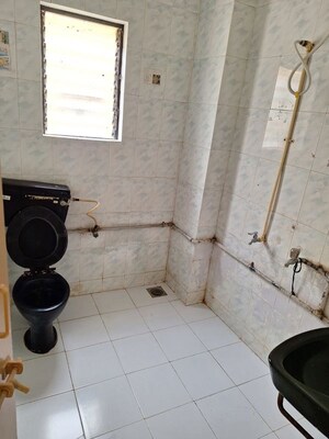 Team Area in 2 BHK Apartment at Janki Heights, Aundh – for Sale