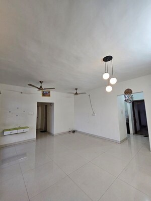 Room in 2 BHK Apartment at Kumar Park Infinia, Fursungi – for Rent