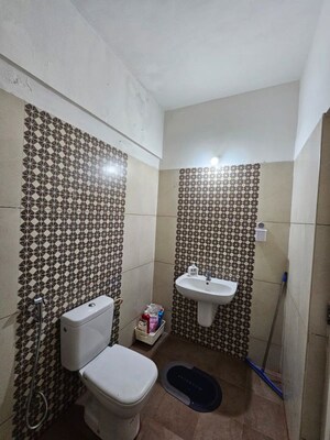 Bathroom in 2 BHK Apartment at Kumar Park Infinia, Fursungi – for Rent