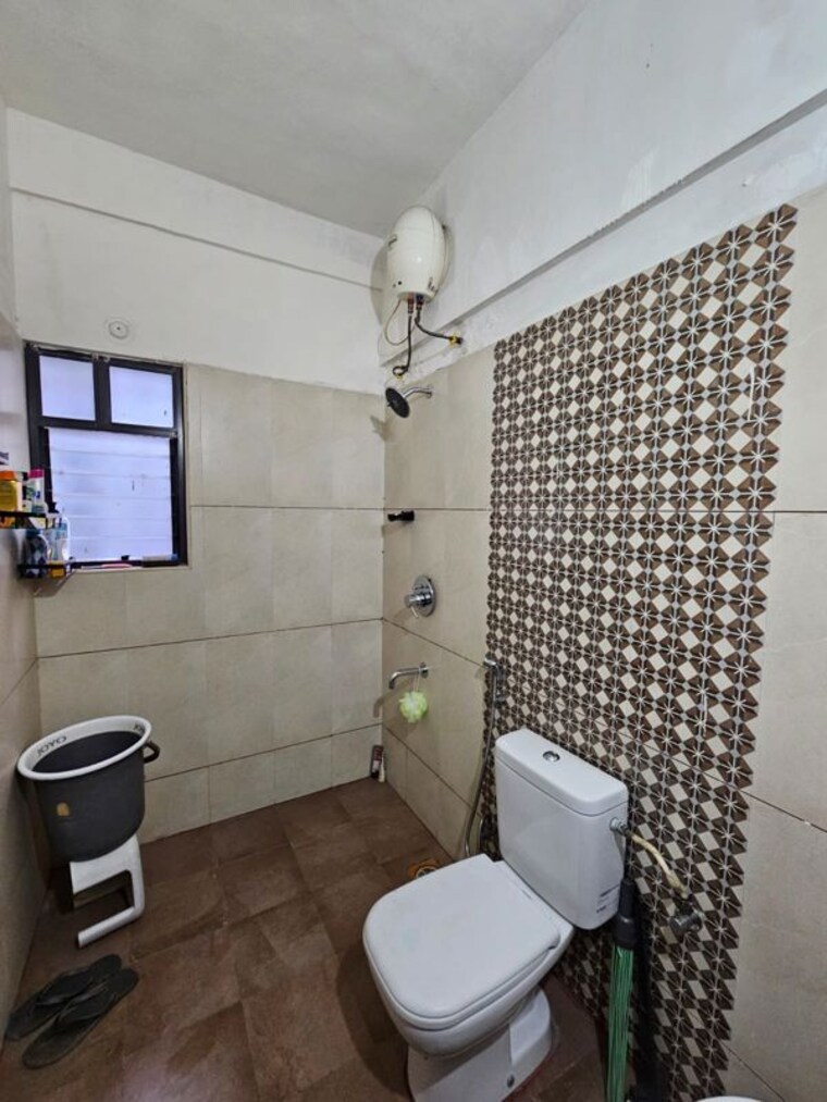 Bathroom, kumar-park-infinia 2 Bedroom 750 Sq.Ft. Apartment In Fursungi Pune 10625078