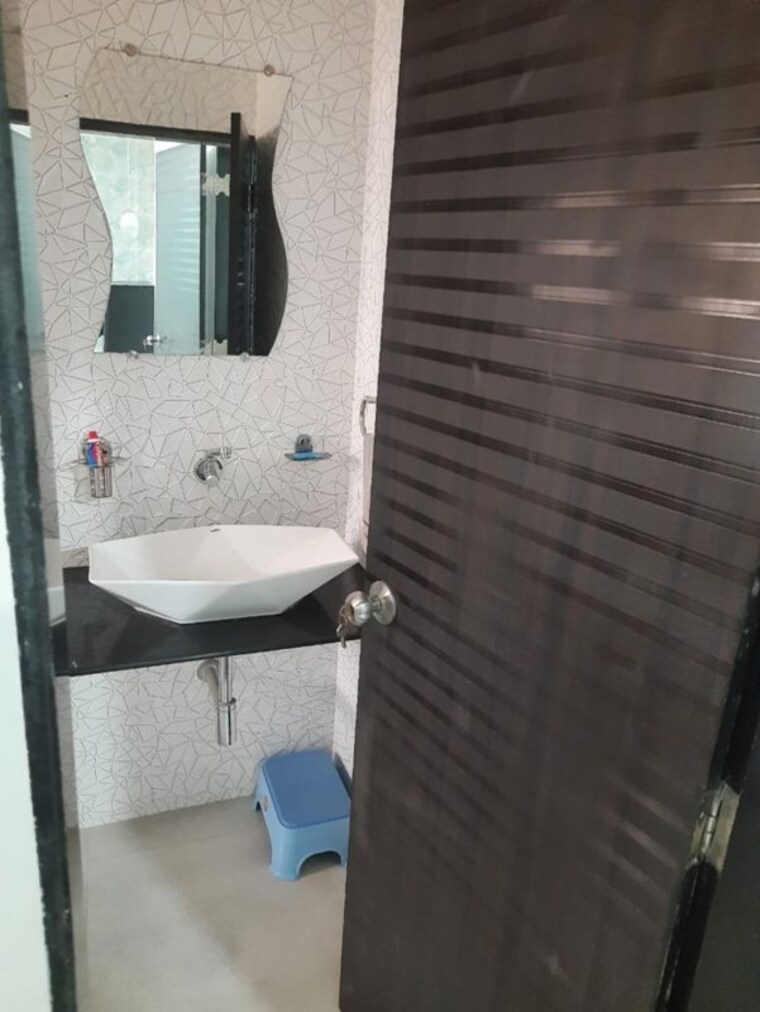 Bathroom, satellite-garden 2 Bedroom 715 Sq.Ft. Apartment In Goregaon East Mumbai 10625048