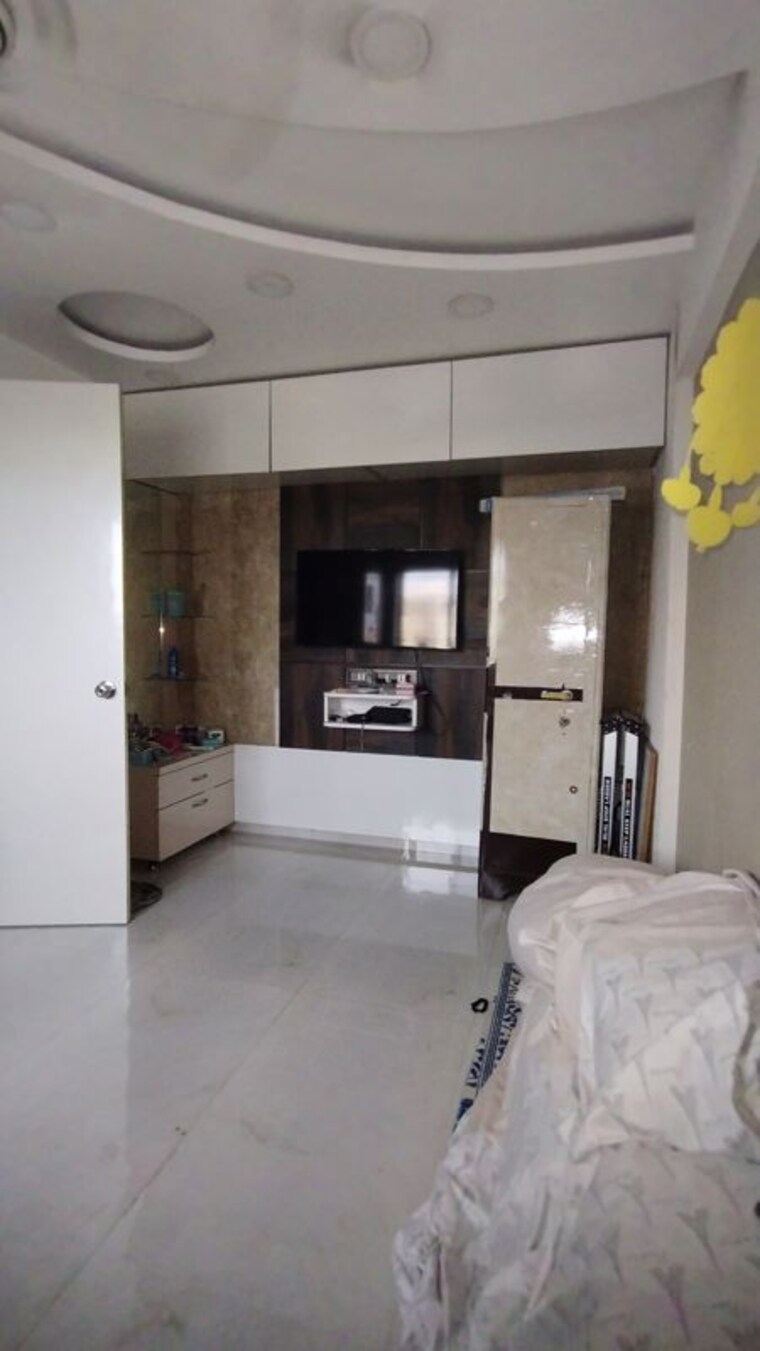 Kitchen, pagoda-view 1 Bedroom 400 Sq.Ft. Apartment In Kandivali West Mumbai 10625072