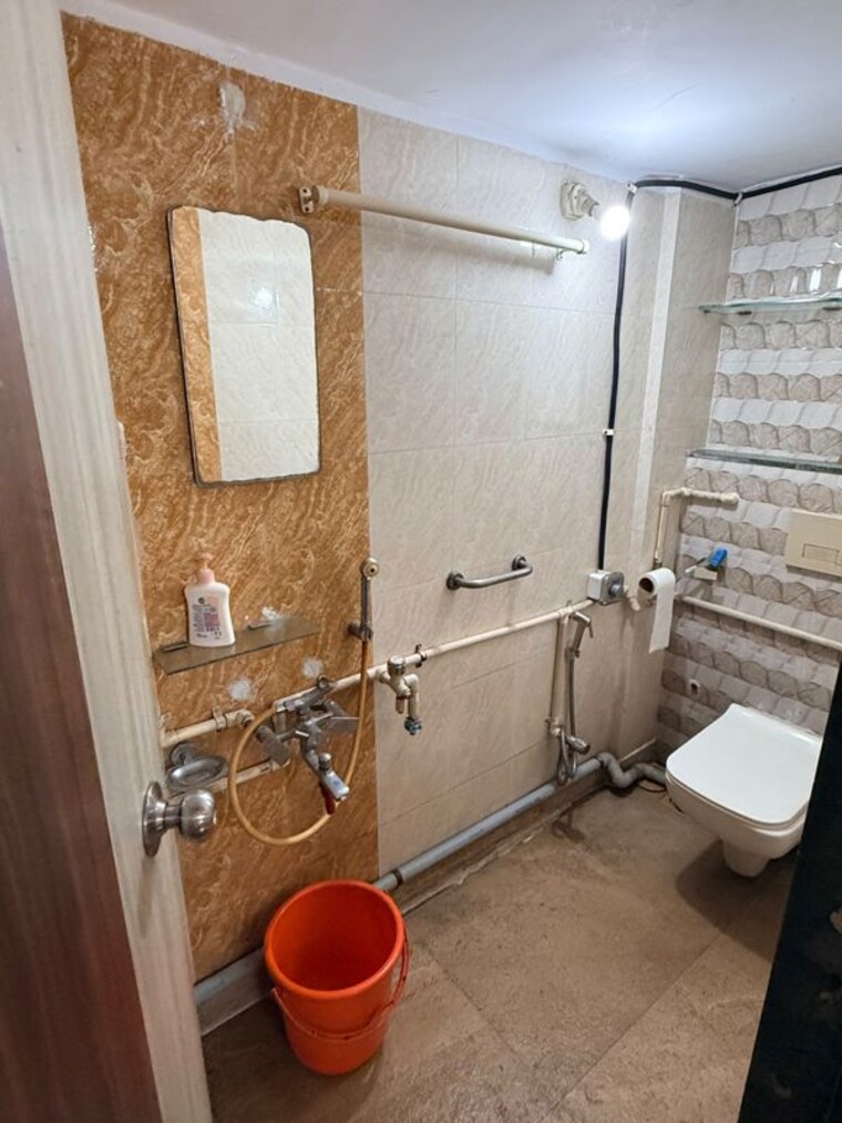 Bathroom, kamla-airbus 2 Bedroom 700 Sq.Ft. Apartment In Andheri East Mumbai 10625111