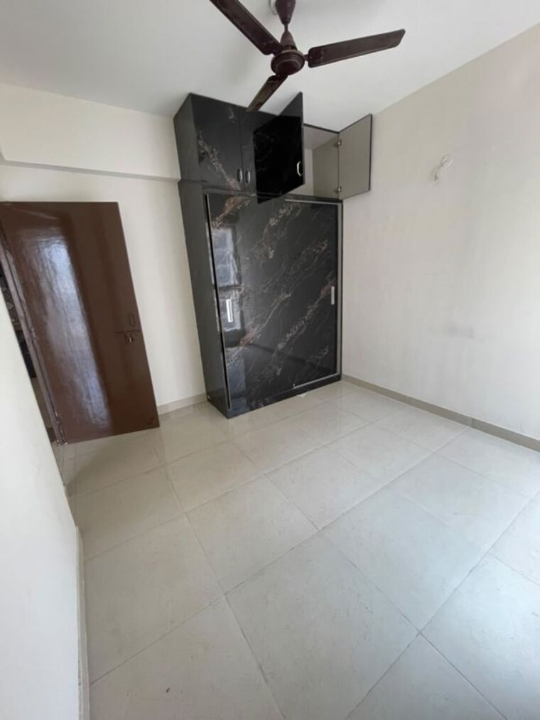 Room, signature-global-proxima-phase-2 2 Bedroom 588 Sq.Ft. Apartment In Sector 89 Gurgaon 10625108