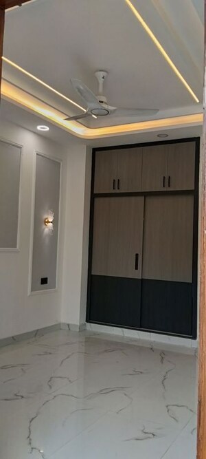 Building Lobby in 3 BHK Builder Floor at Sector 89 – for Sale